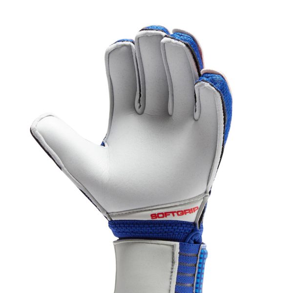 Kipsta F500 Kid s Soccer Goalkeeper Gloves on Sale