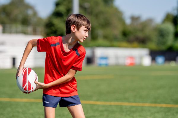 Rugby Ball Size 4 R100 Training - Red Sale